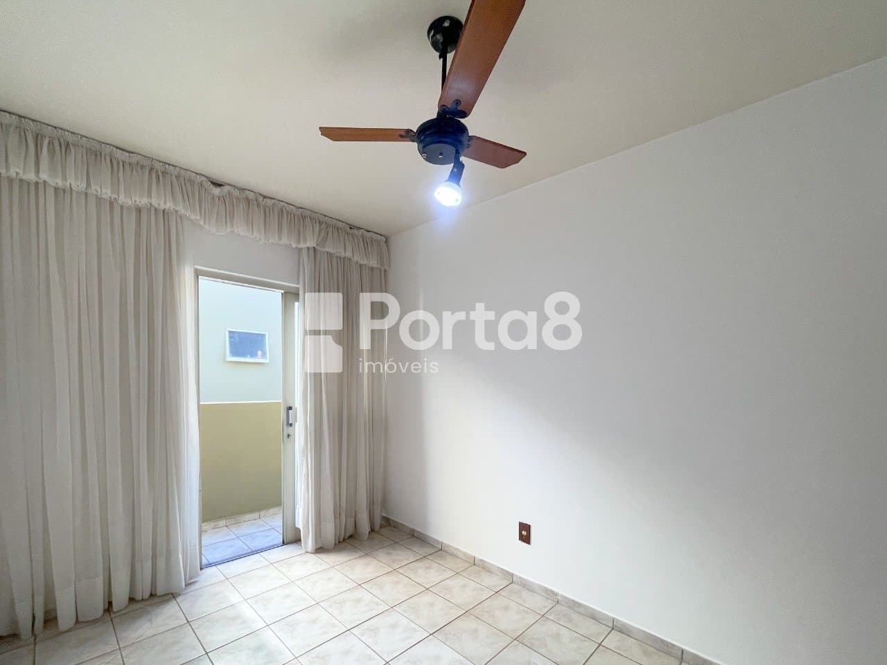 Apartamento 1 Dormitório Vila Santa Cândida com 1 Vaga - Foto 2