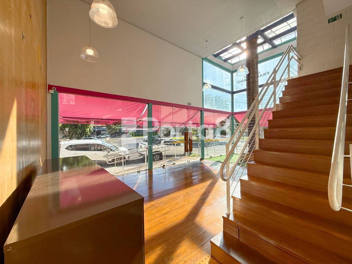 Prédio comercial com 7 salas no Parque Estoril, próximo ao Plaza Shopping - Foto 5