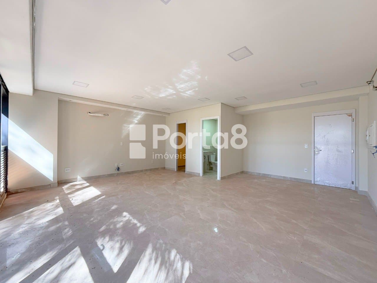 Sala Comercial 42m² no Georgina Business Park com Vaga - Foto 2