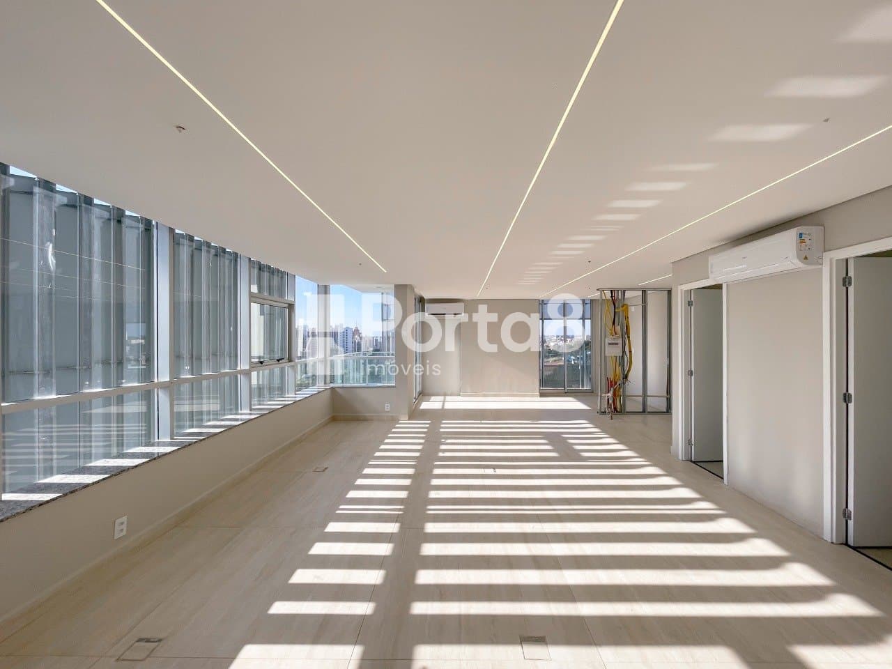 Sala Comercial 75m² no Plaza Corporate - Jardim Redentor com 1 Vaga - Foto 3