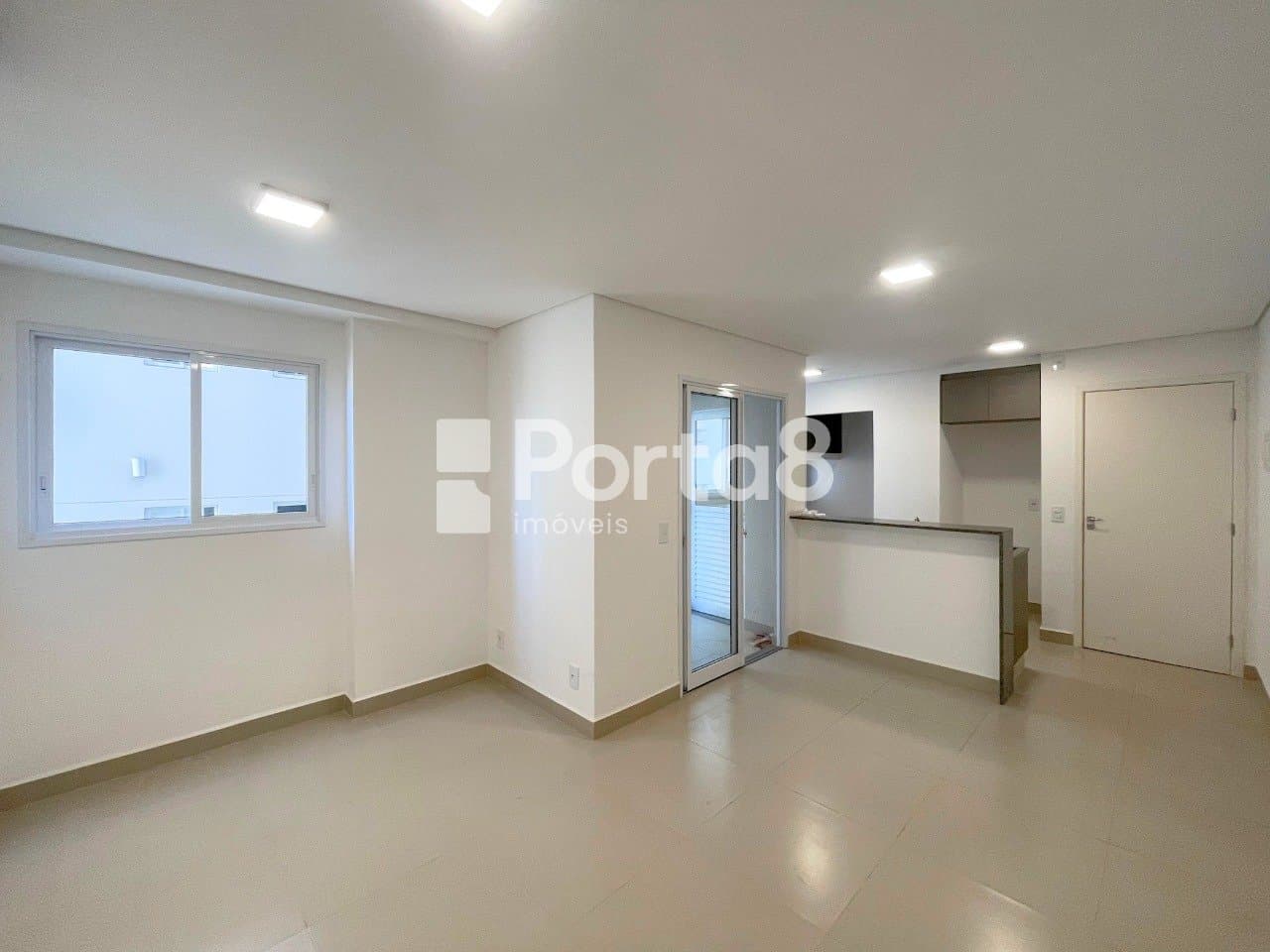 Apartamento 1 Dormitório com Vista Praça das Estações - Centro