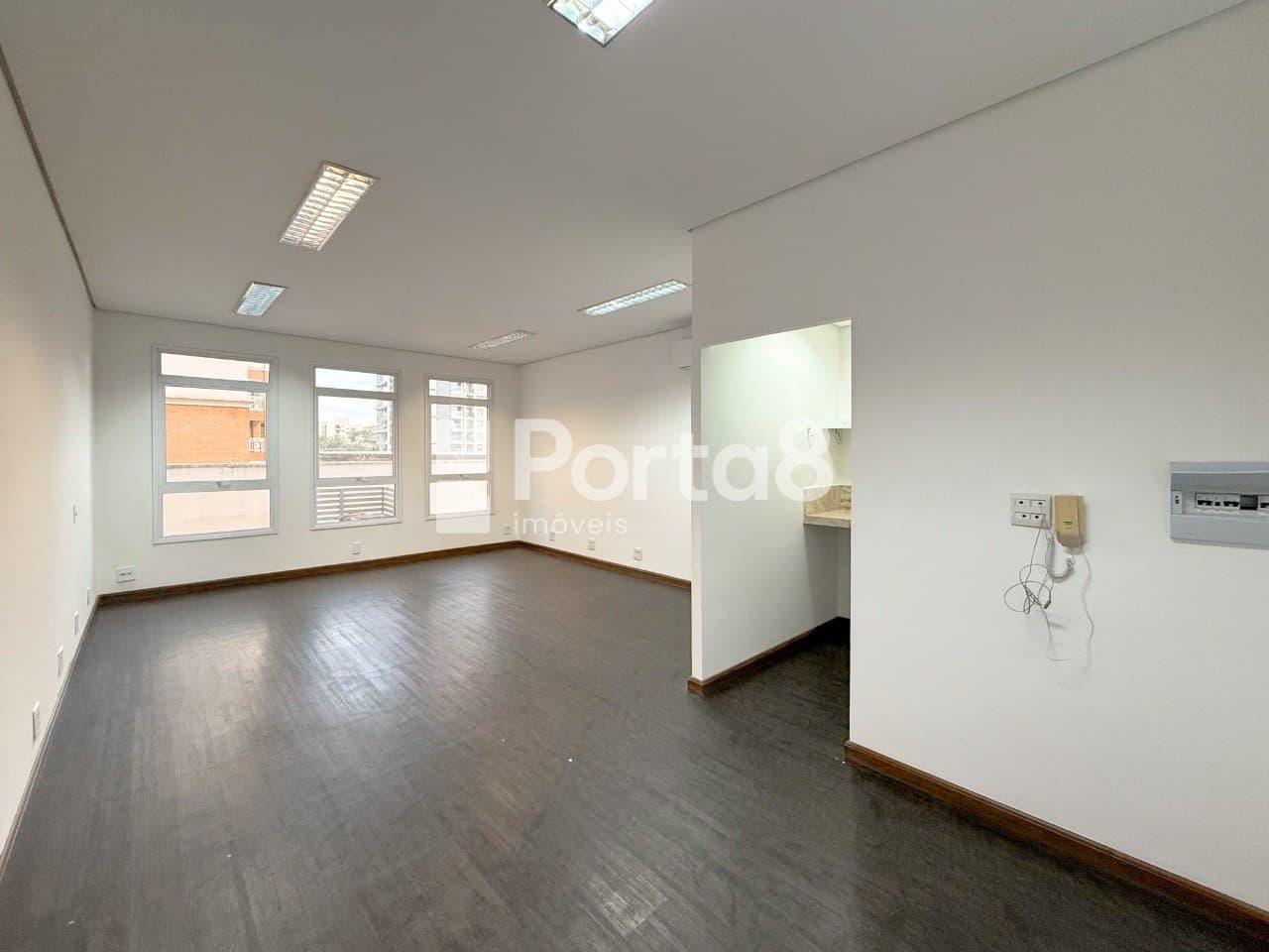 Sala Comercial 36m² Vila Sinibaldi com 1 Vaga de Garagem