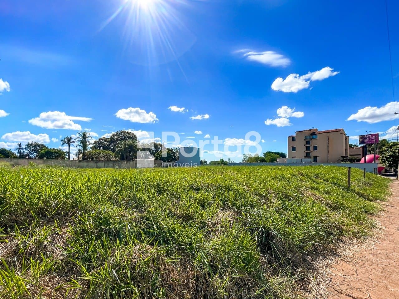 Terreno 2500m² Jardim Aclimação com ótima localização - Foto 2