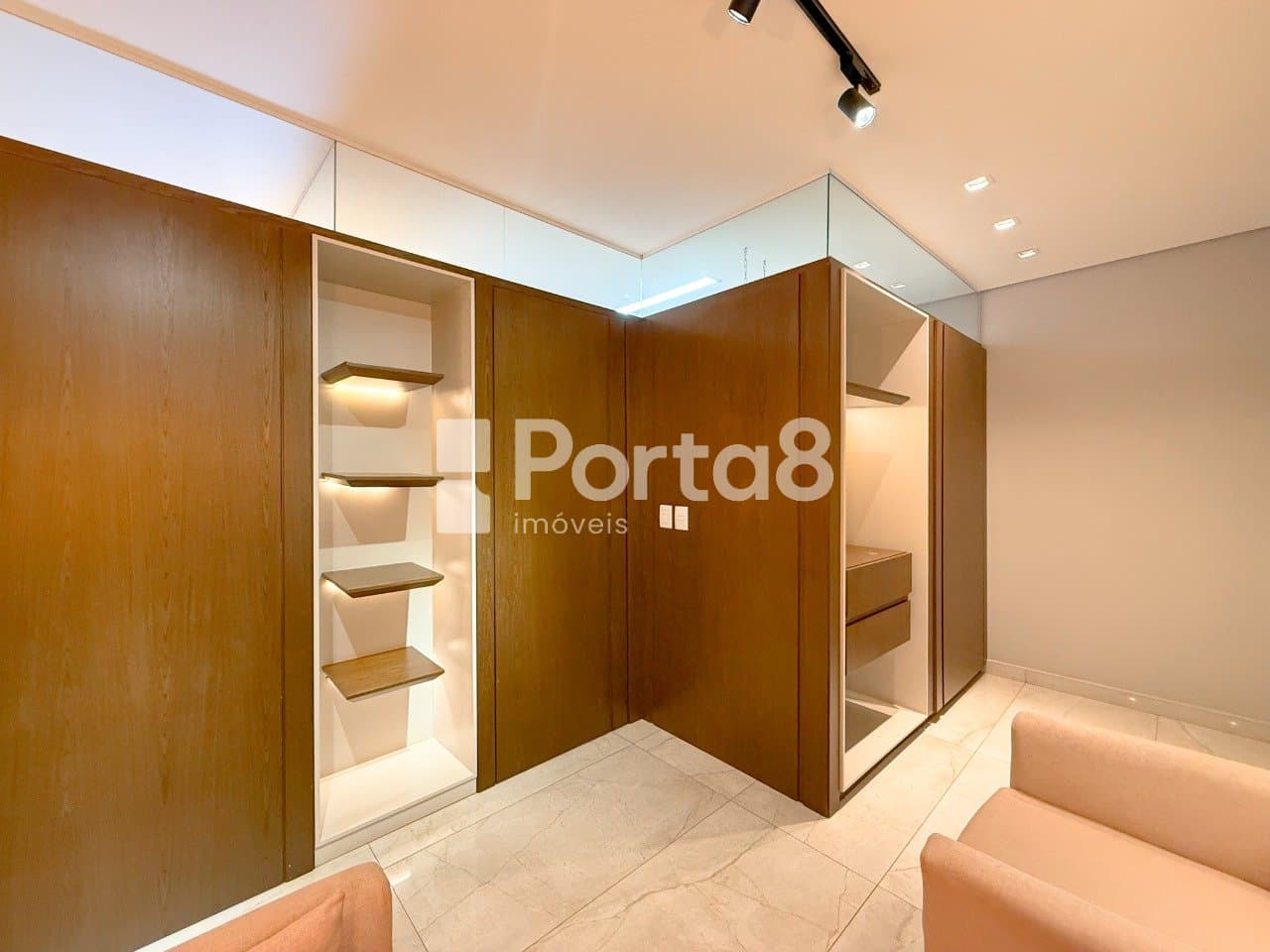 Sala Comercial 44m² Mobiliada no Georgina Business Park