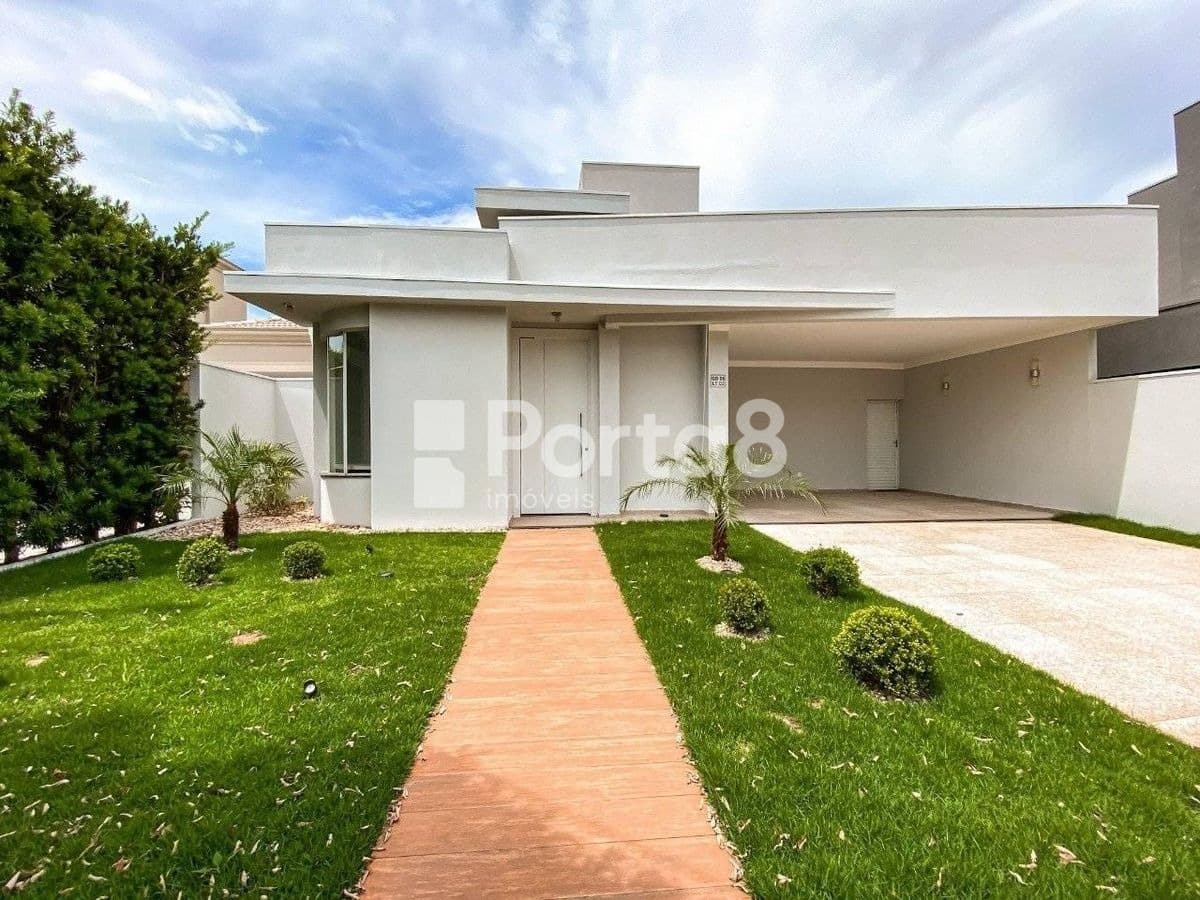 Casa 3 Suítes em Residencial Gaivota I com 4 Vagas