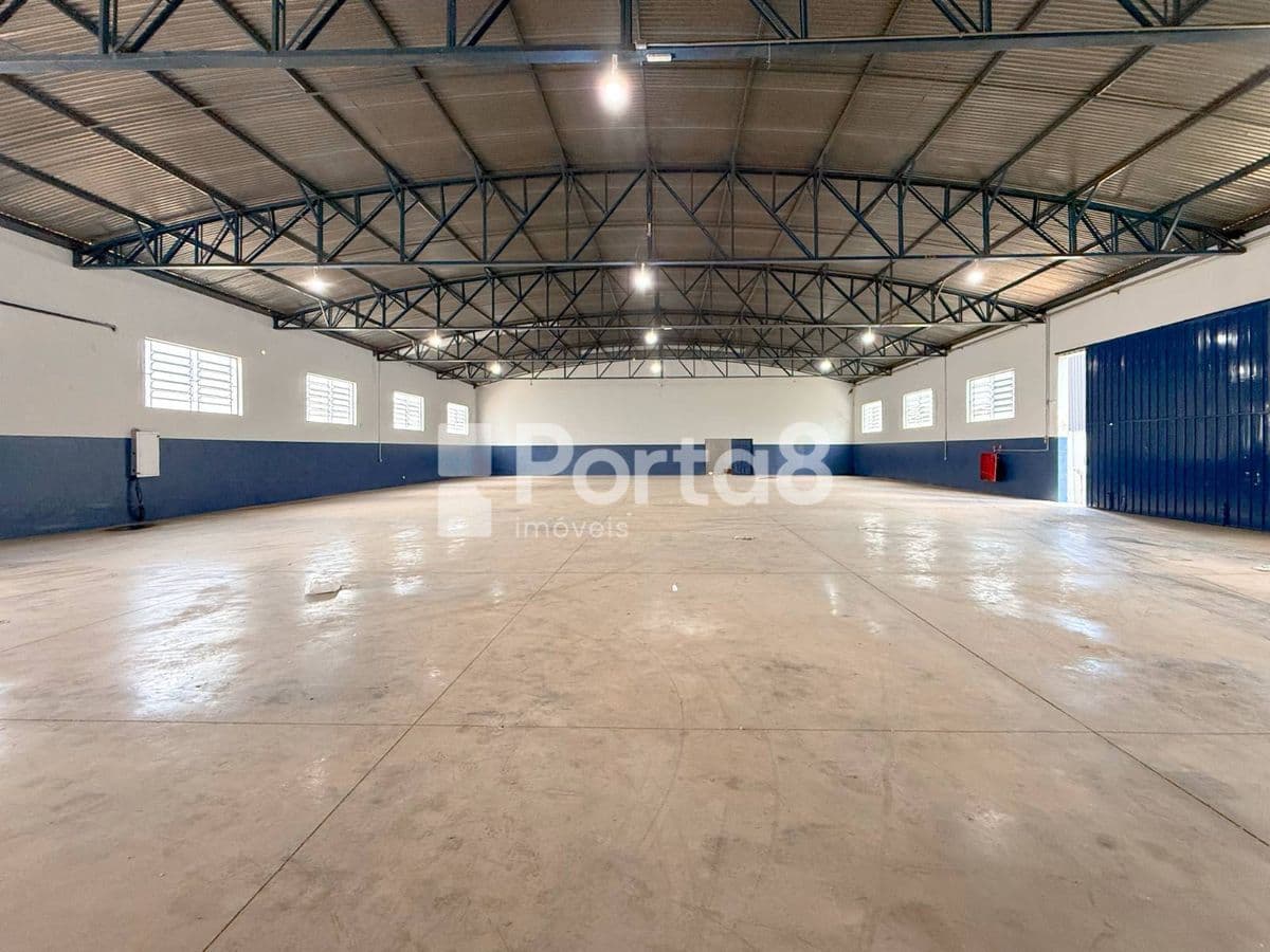 Barracão 500m² para alugar no Distrito Carlos Arnaldo - Estratégico