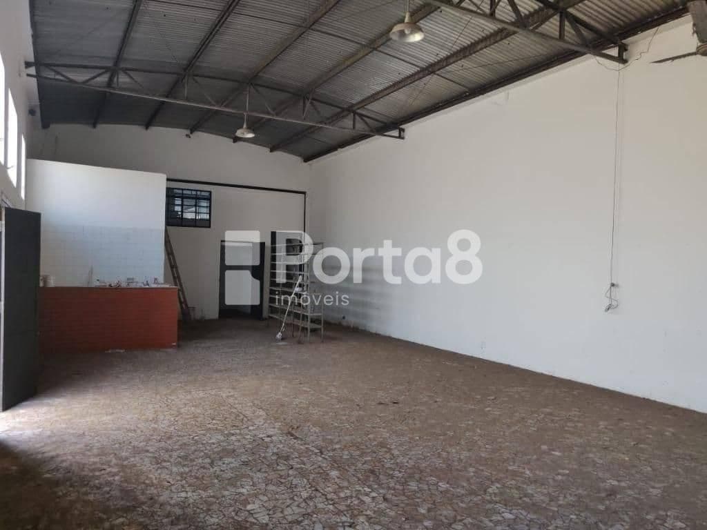 Galpão 400m² para Locação no Parque Industrial - Perto do Aeroporto - Foto 4