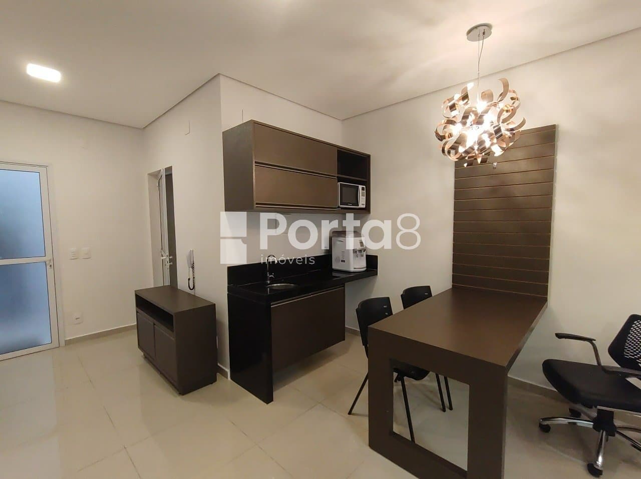 Sala Comercial 31m² no Parque Estoril com 1 Vaga de Garagem