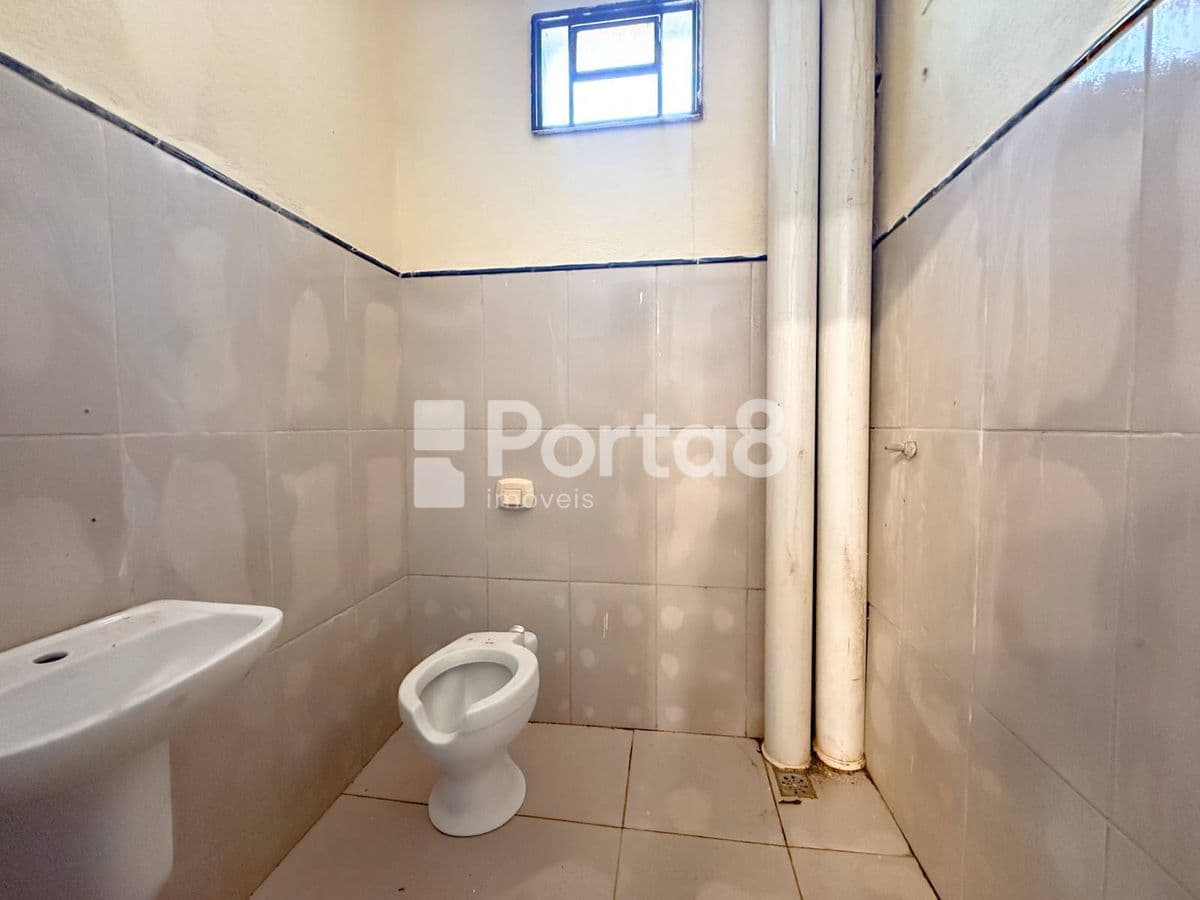 Barracão 700m² para alugar na Chácara Jockey Club - Ideal para negócios - Foto 5