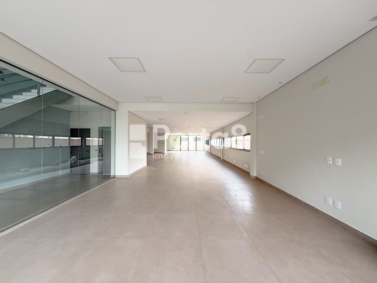 Sala Comercial 300m² no Jardim Alto Rio Preto com 4 Vagas - Foto 2