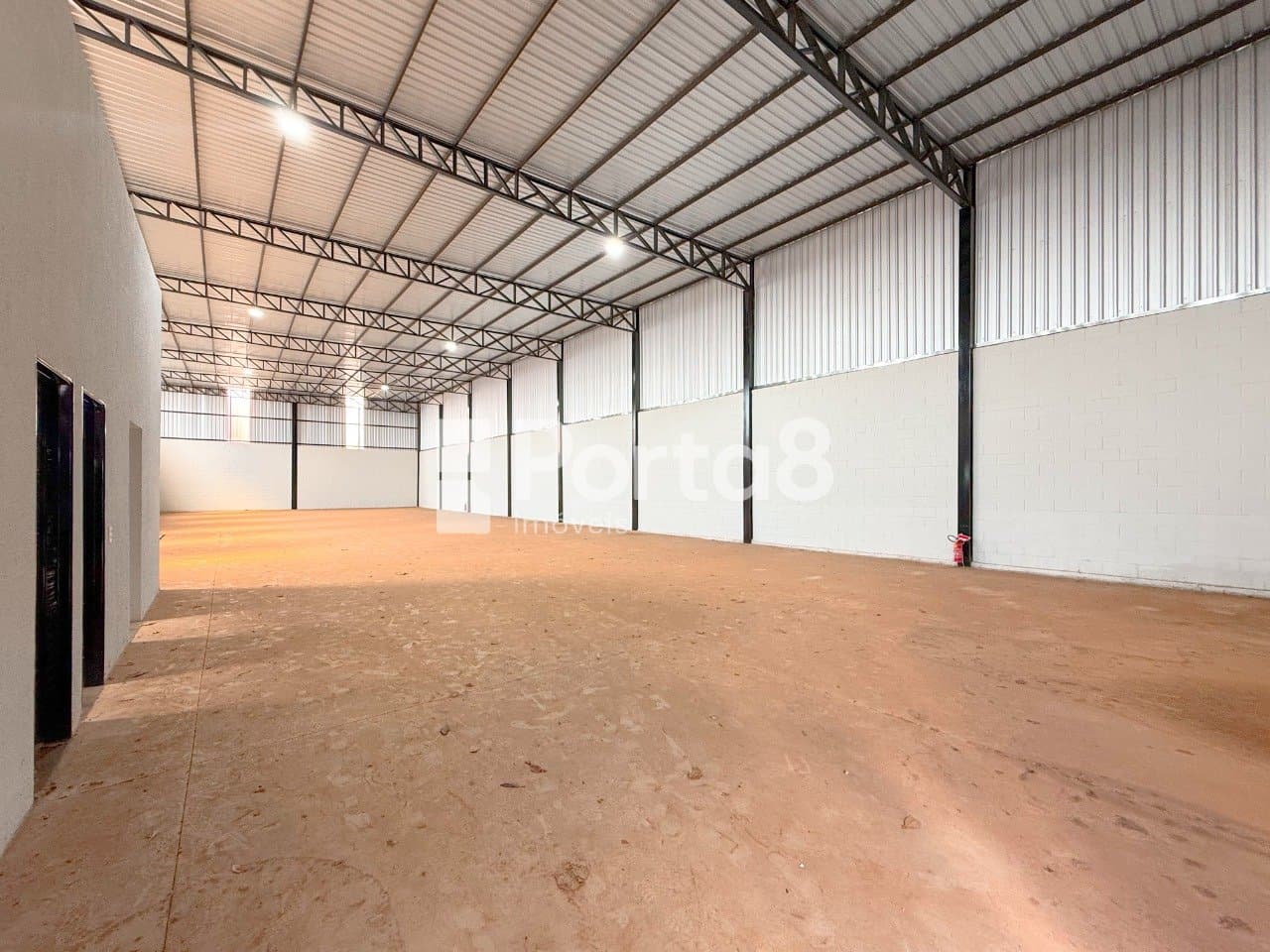 Galpão 600m² com 4 Banheiros - Distrito Industrial, São José do Rio Preto - Foto 3