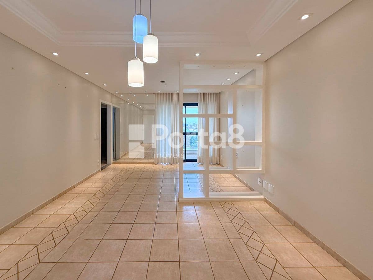 Apartamento 3 Quartos no Centro com Vista para a Cidade - Foto 2