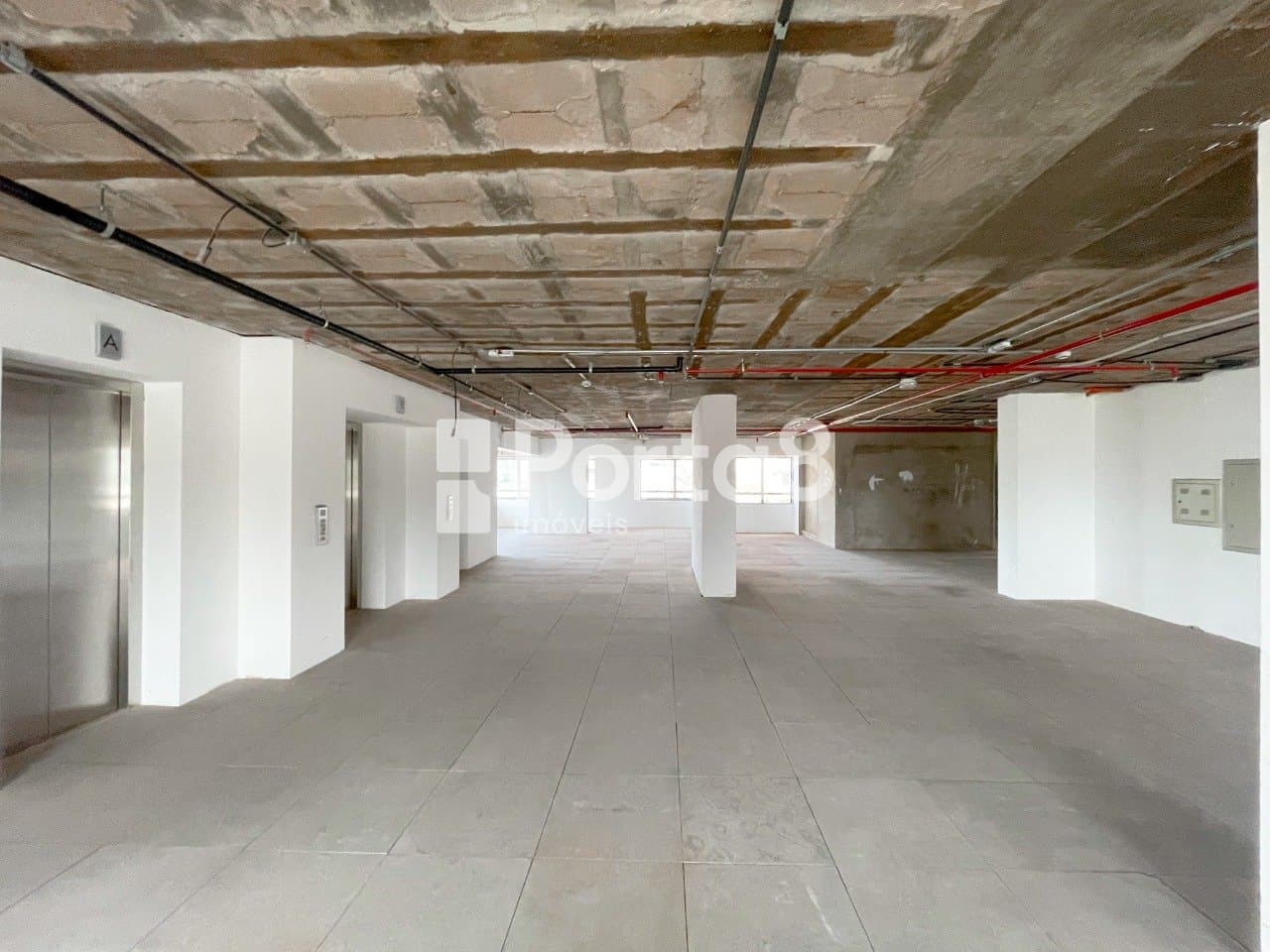 Sala Comercial 260m² Nova Redentora com 4 Vagas de Garagem - Foto 4
