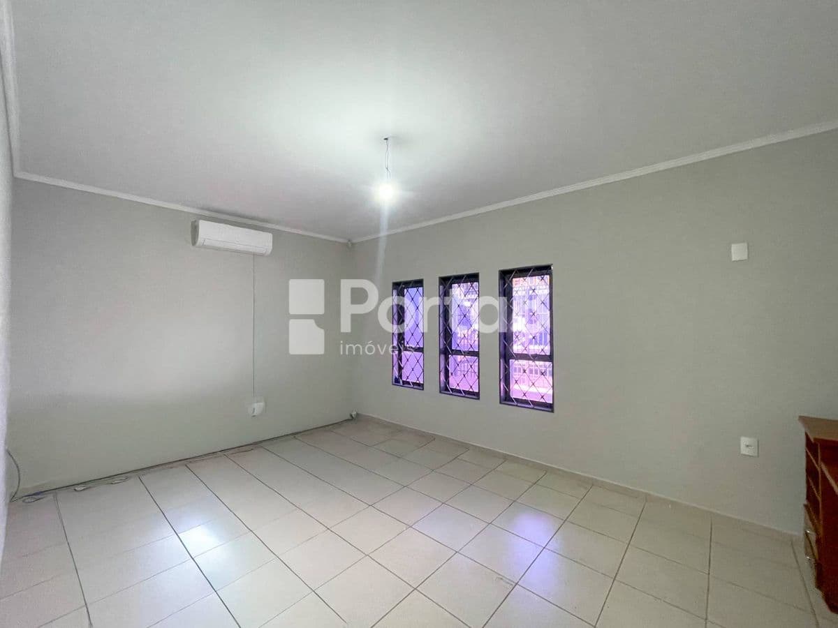 Casa Comercial na Vila Santa Cruz - 7 Cômodos Próximo à Av. Andaló - Foto 5