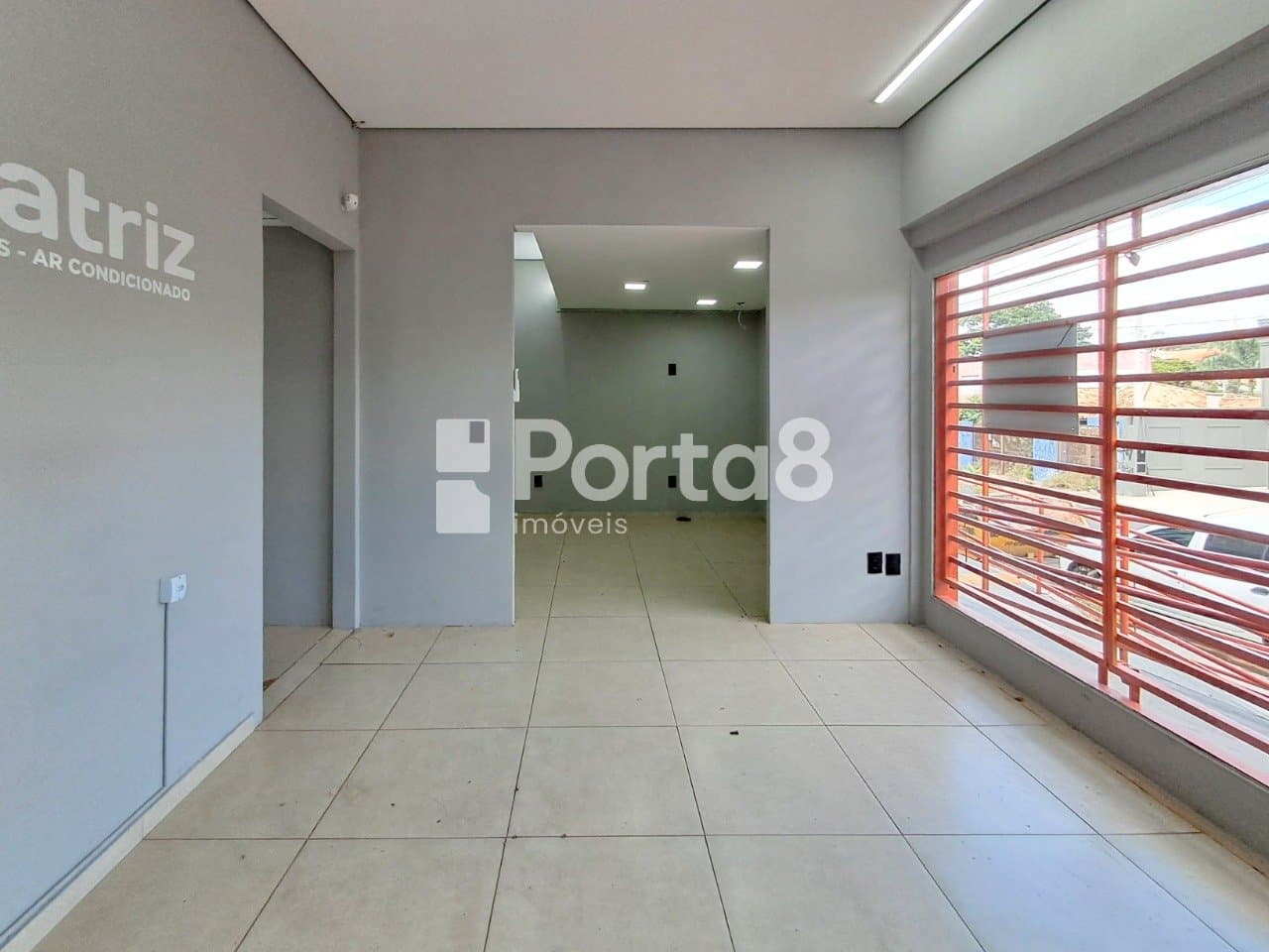 Prédio Comercial 100m² Vila Redentora com 4 Salas e 3 Banheiros - Foto 2