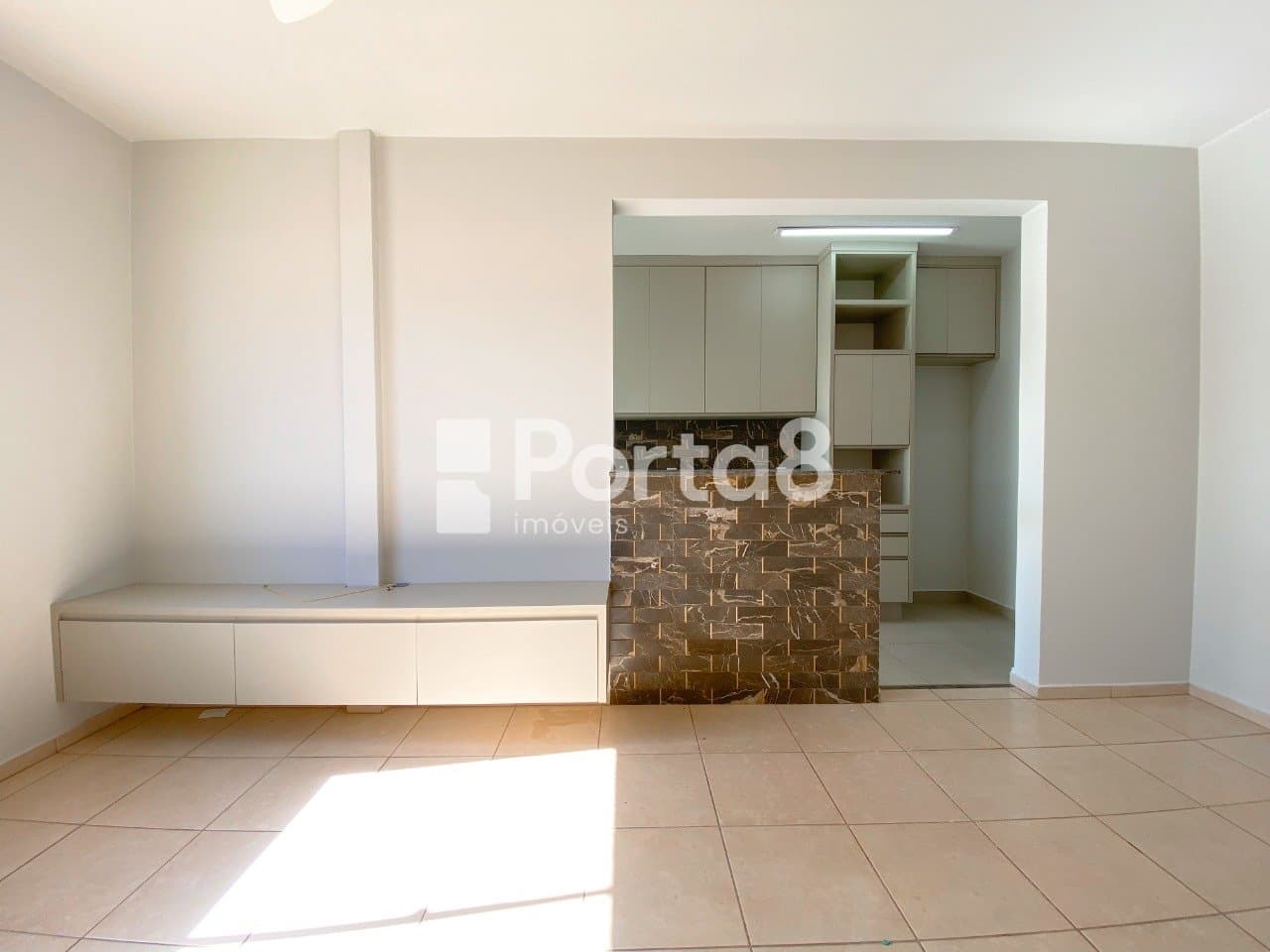 Apartamento 2 dormitórios Higienópolis com varanda gourmet - Foto 2