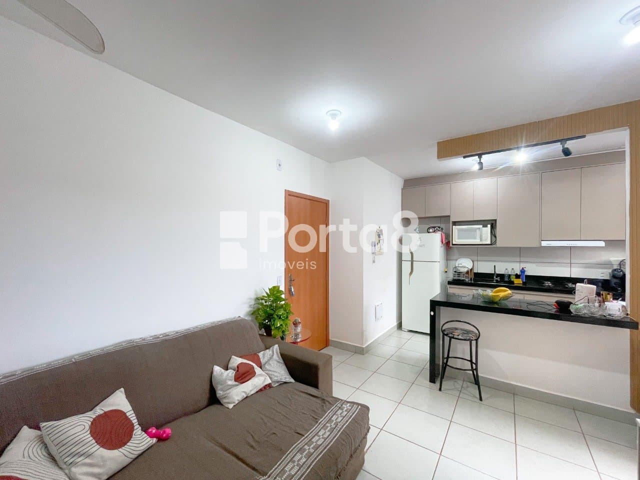 Apartamento 2 Quartos Jardim Bianco com Quintal e Garagem - Foto 4