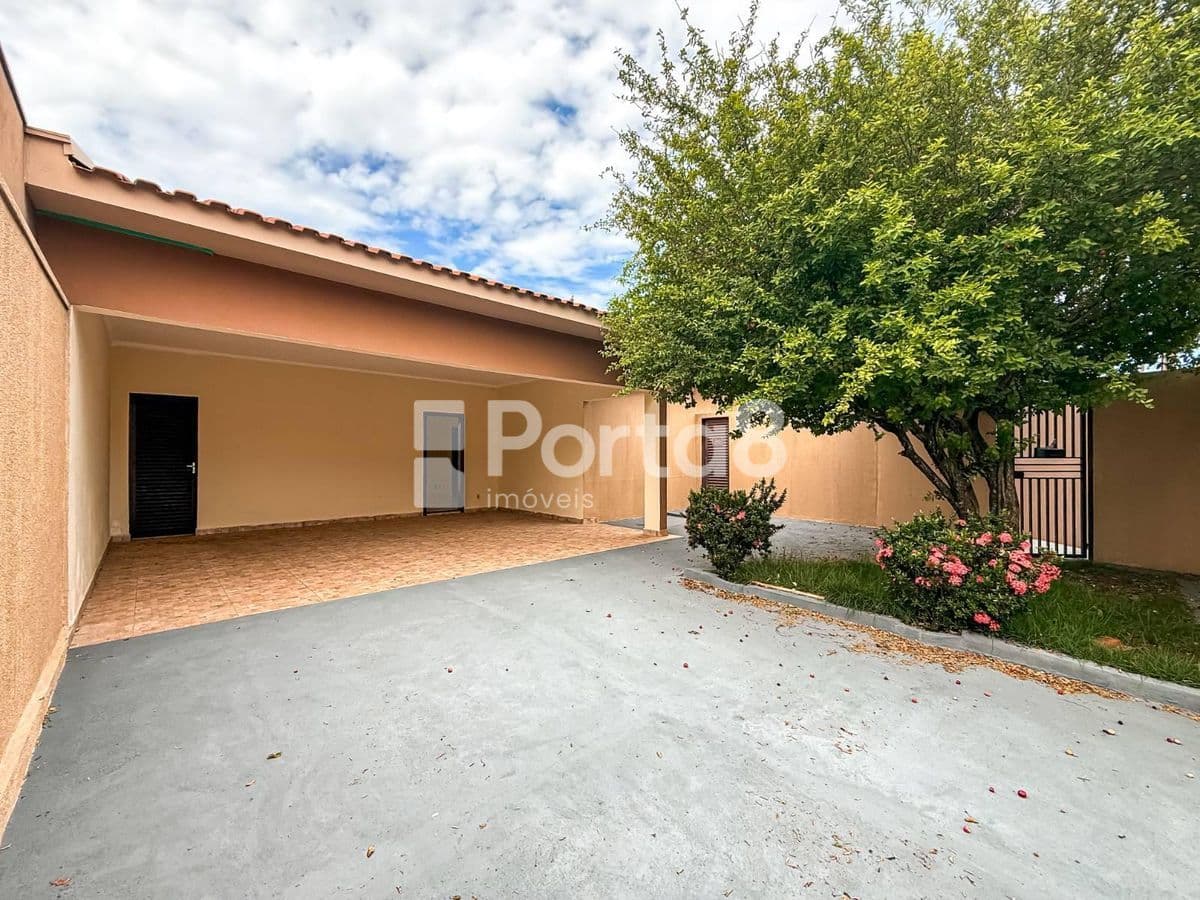 Casa 3 Dormitórios Jardim Tarraf II com Área Gourmet