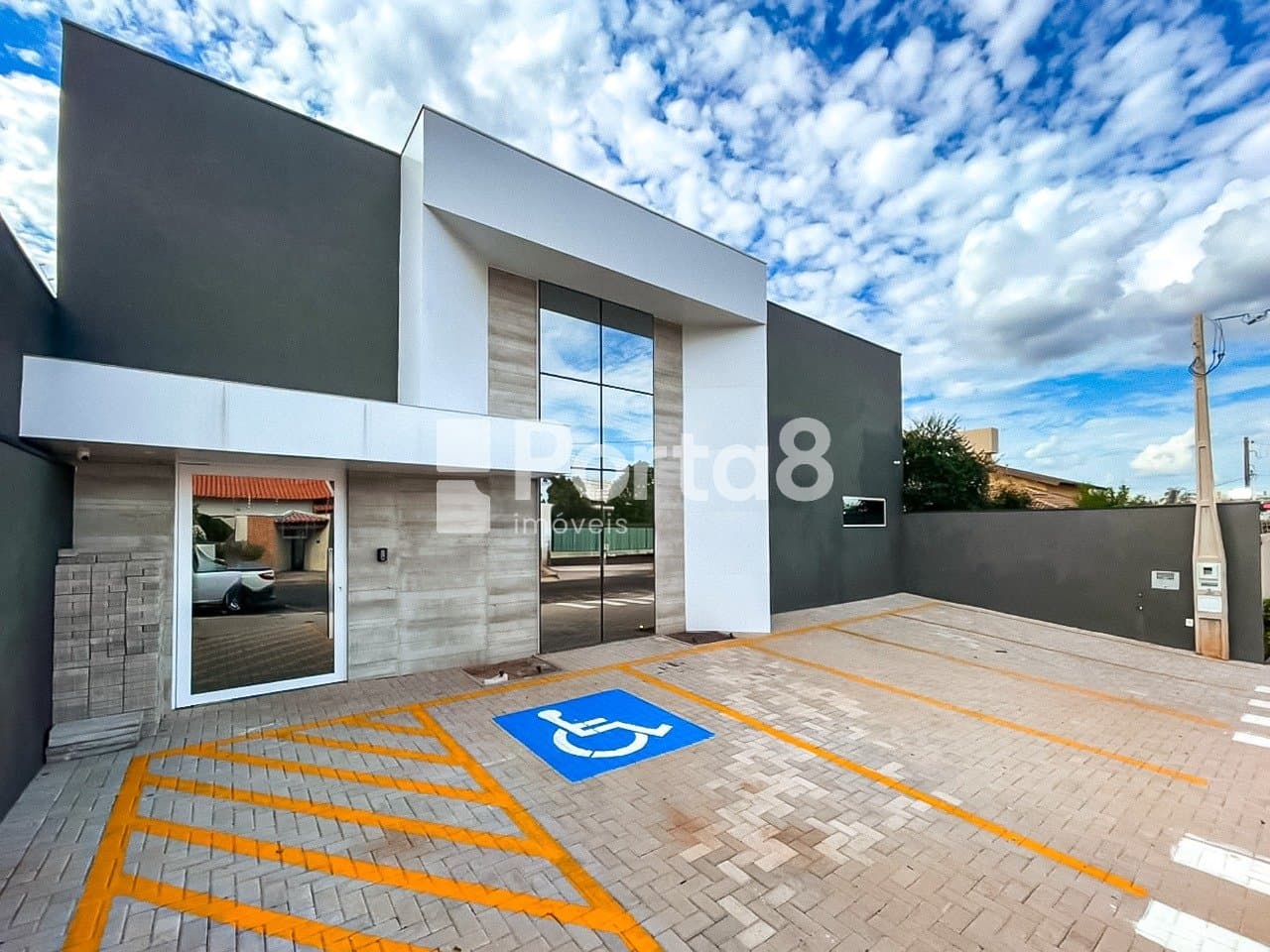 Prédio Comercial 327m² Jardim Morumbi com Elevador