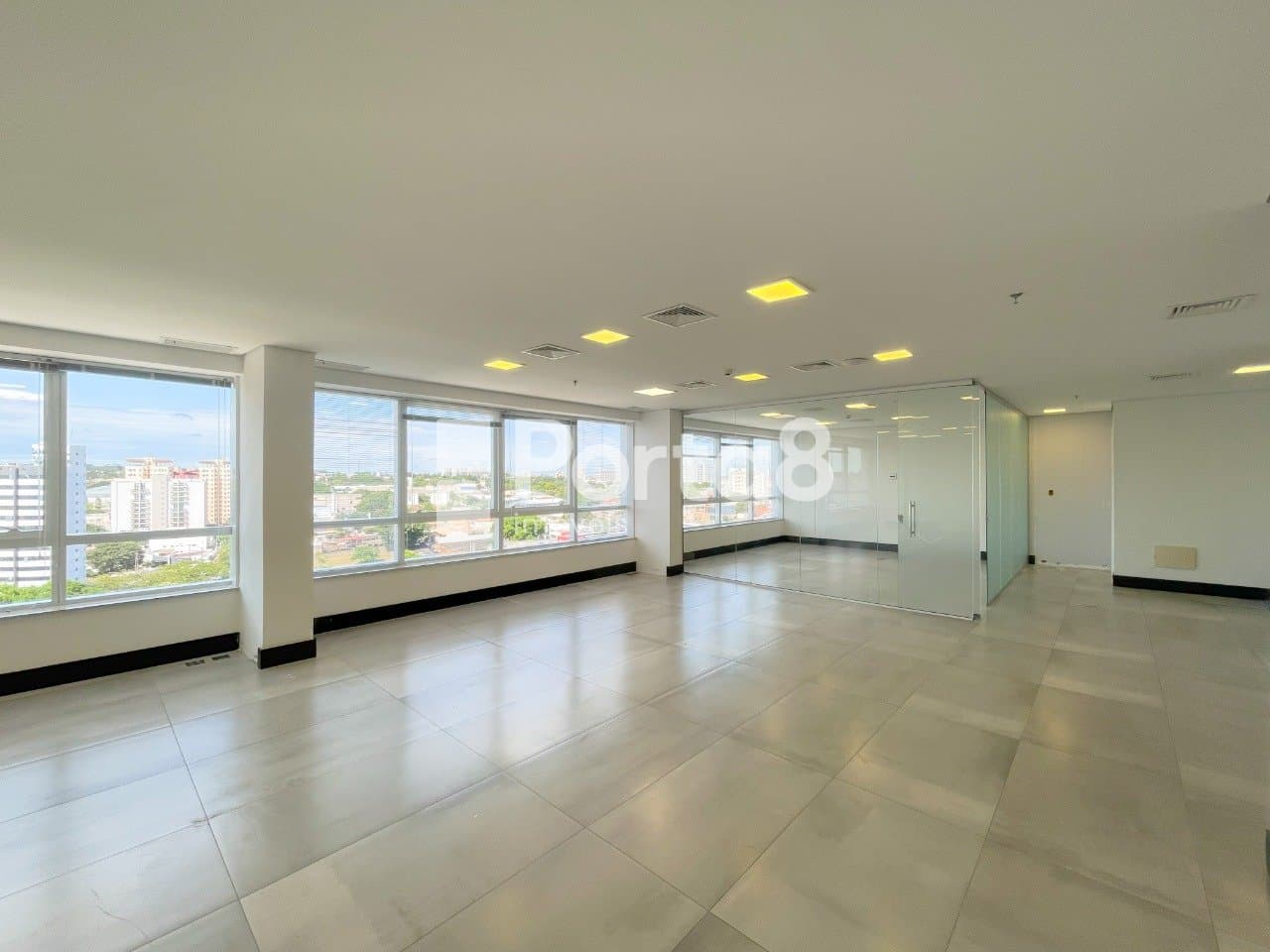 Sala Comercial 120m² Vila São José com 3 Vagas e Banheiros - Foto 4