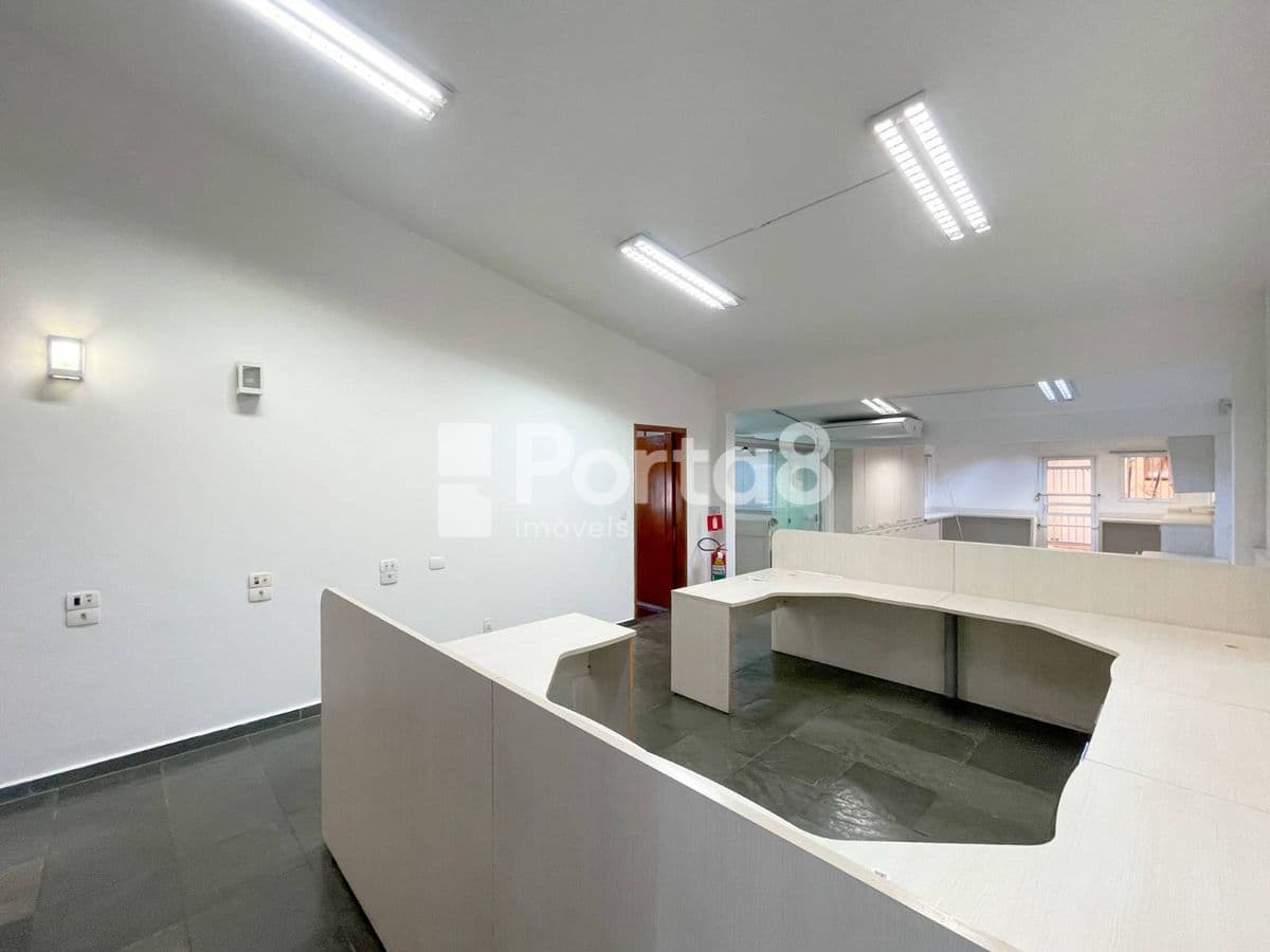 Casa Comercial com 7 Salas na Vila Santa Cruz - Próximo à Av. Andaló - Foto 5