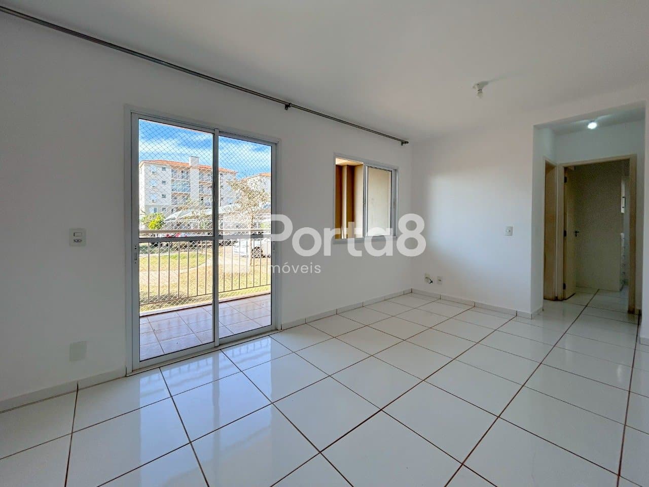 Apartamento 2 Quartos Jardim Tarraf II com Vista para Praça