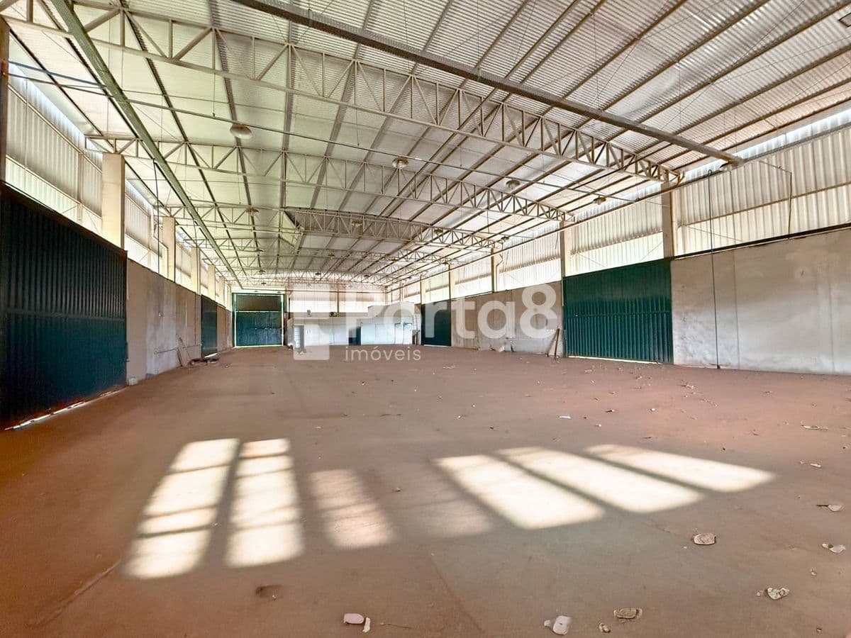 Barracão 980m² para locação no Distrito Industrial com fácil acesso - Foto 5