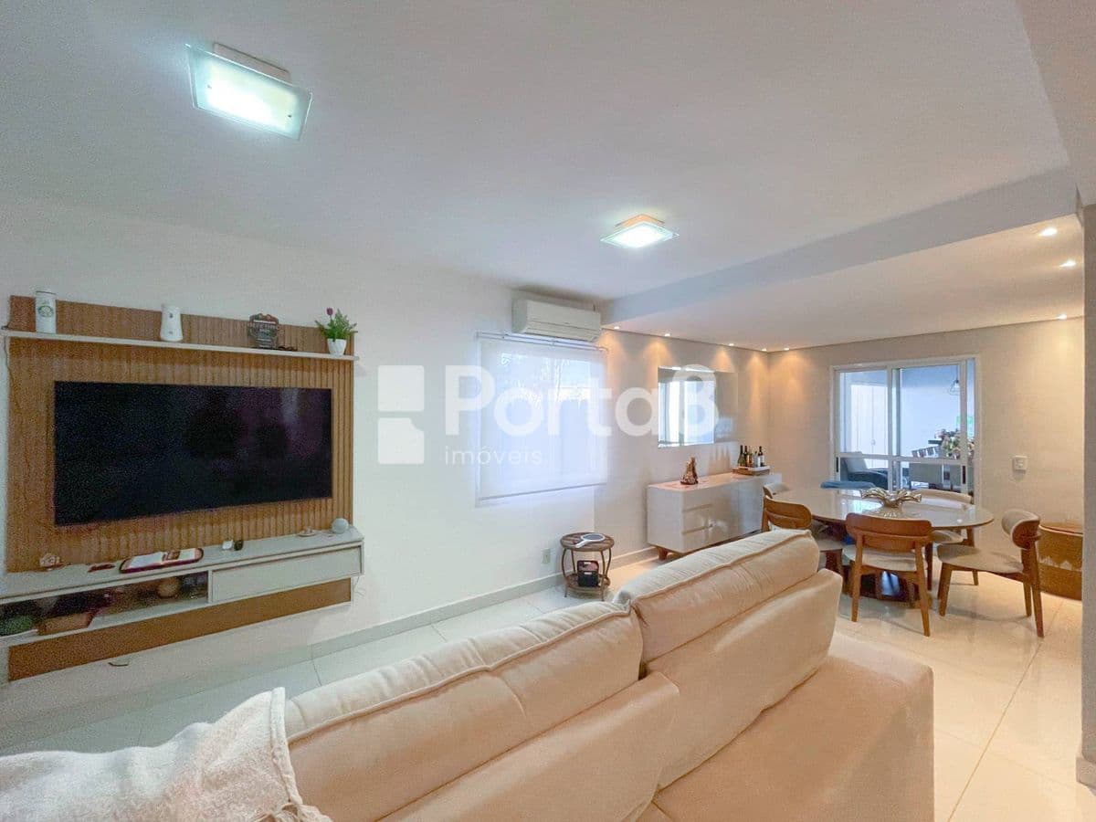 Casa em Condomínio com 4 Quartos no Giardino - Próxima à Represa