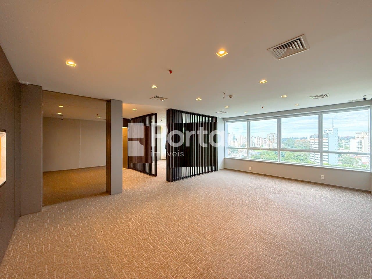 Sala Comercial 80m² na Vila São José com 2 Vagas