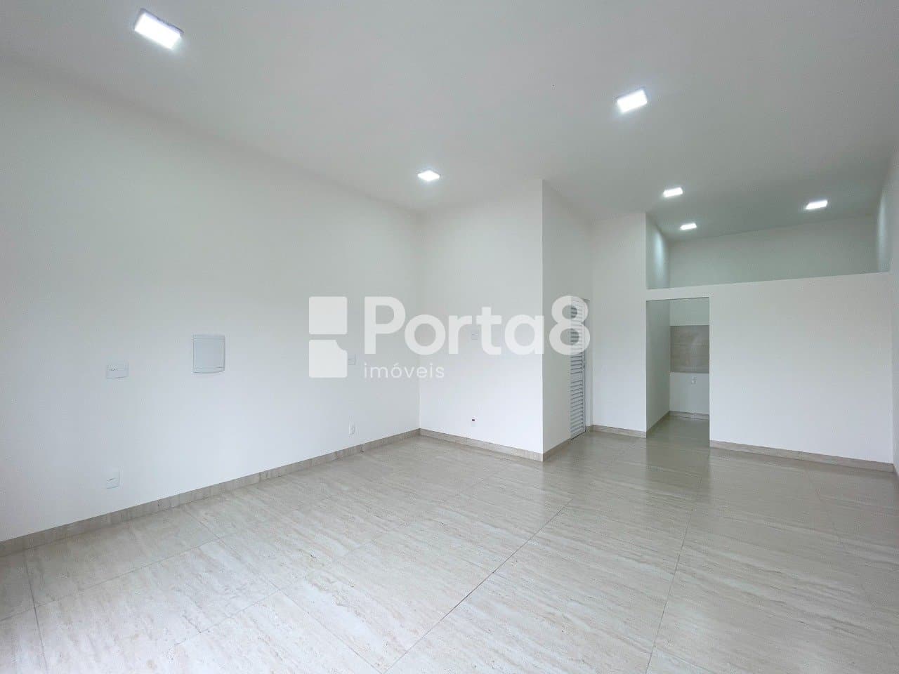 Sala Comercial 36m² com 2 Vagas na Vila Maceno