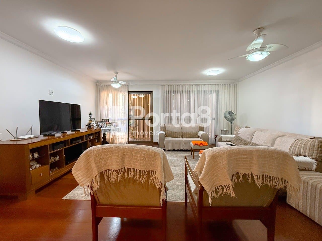 Apartamento 3 Quartos no Centro com 2 Vagas e Suíte - Foto 2